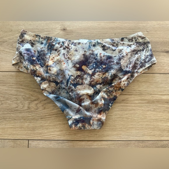 Shan 3 Piece Matching swim set bikini & matching coverup size 8 - Picture 10 of 13